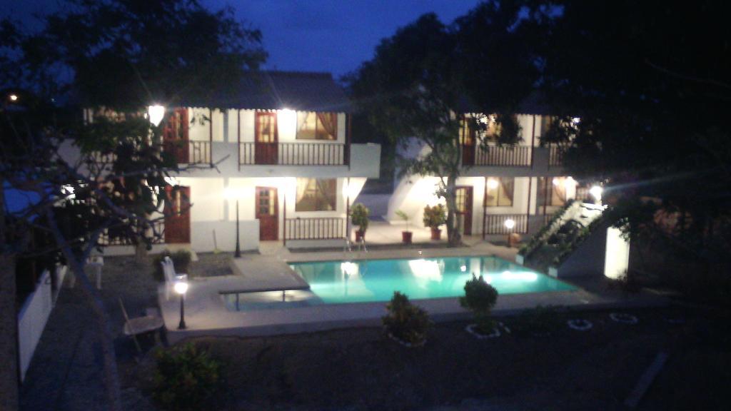 El Galeon Hotel อาตากาเมส ภายนอก รูปภาพ